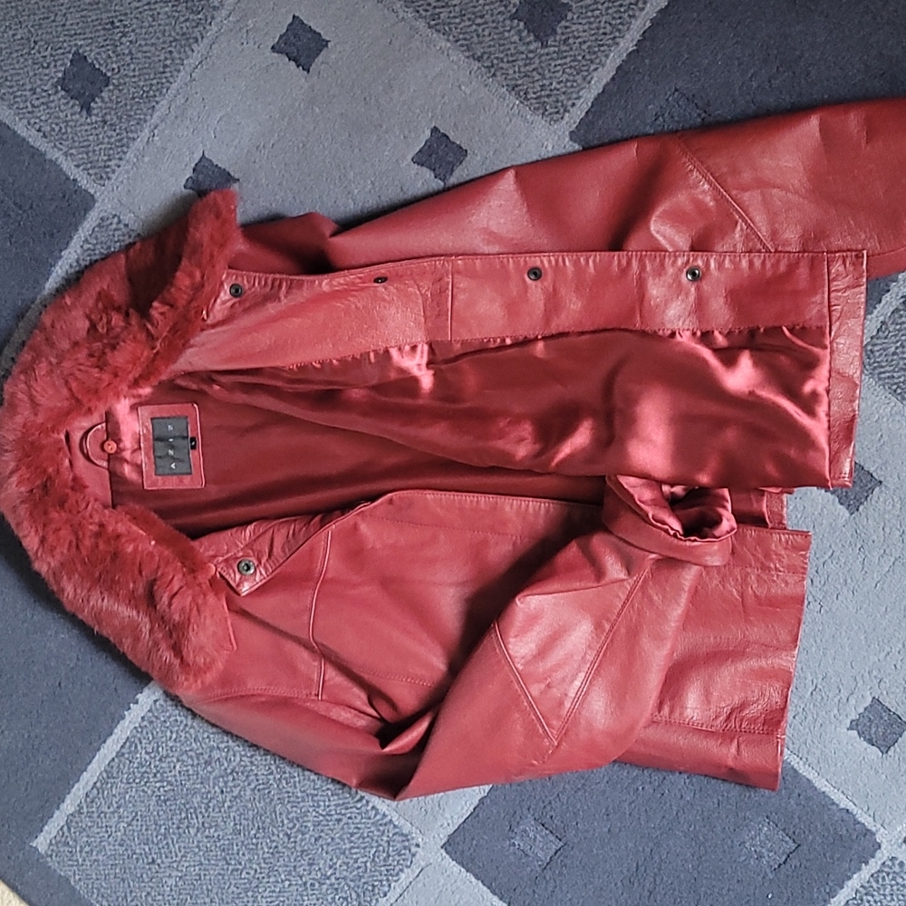 Maroon Leather Fur Collared Jacket - image 2